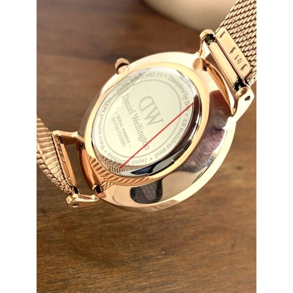 Daniel Wellington Women's Watch DW00100163 White Dial 32mm Rose Gold Mesh Strap - Picture 7 of 14
